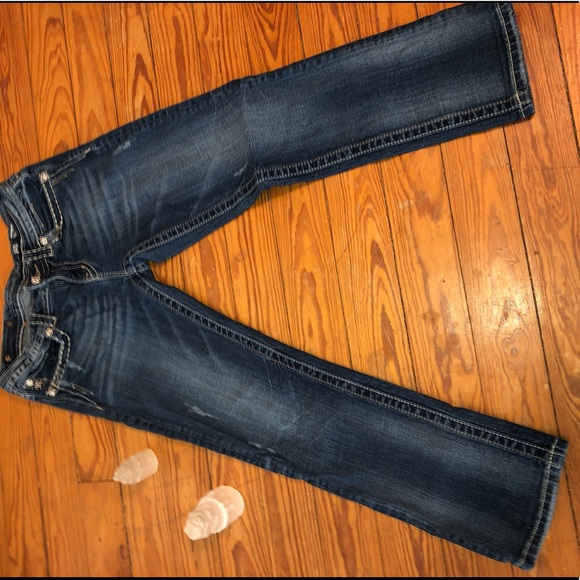 Stylish Buckle Capris 🌸 - Picture 2 of 7